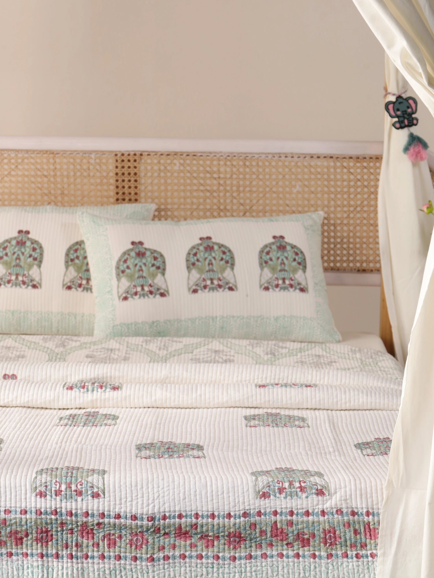 Mugal Print Cotton Soft Quilt Blanket King bed Size Cover up Quilt Blanket Throw Big Size Quilt Very Soft Natural Quilt Next day Dispatch - Image 4