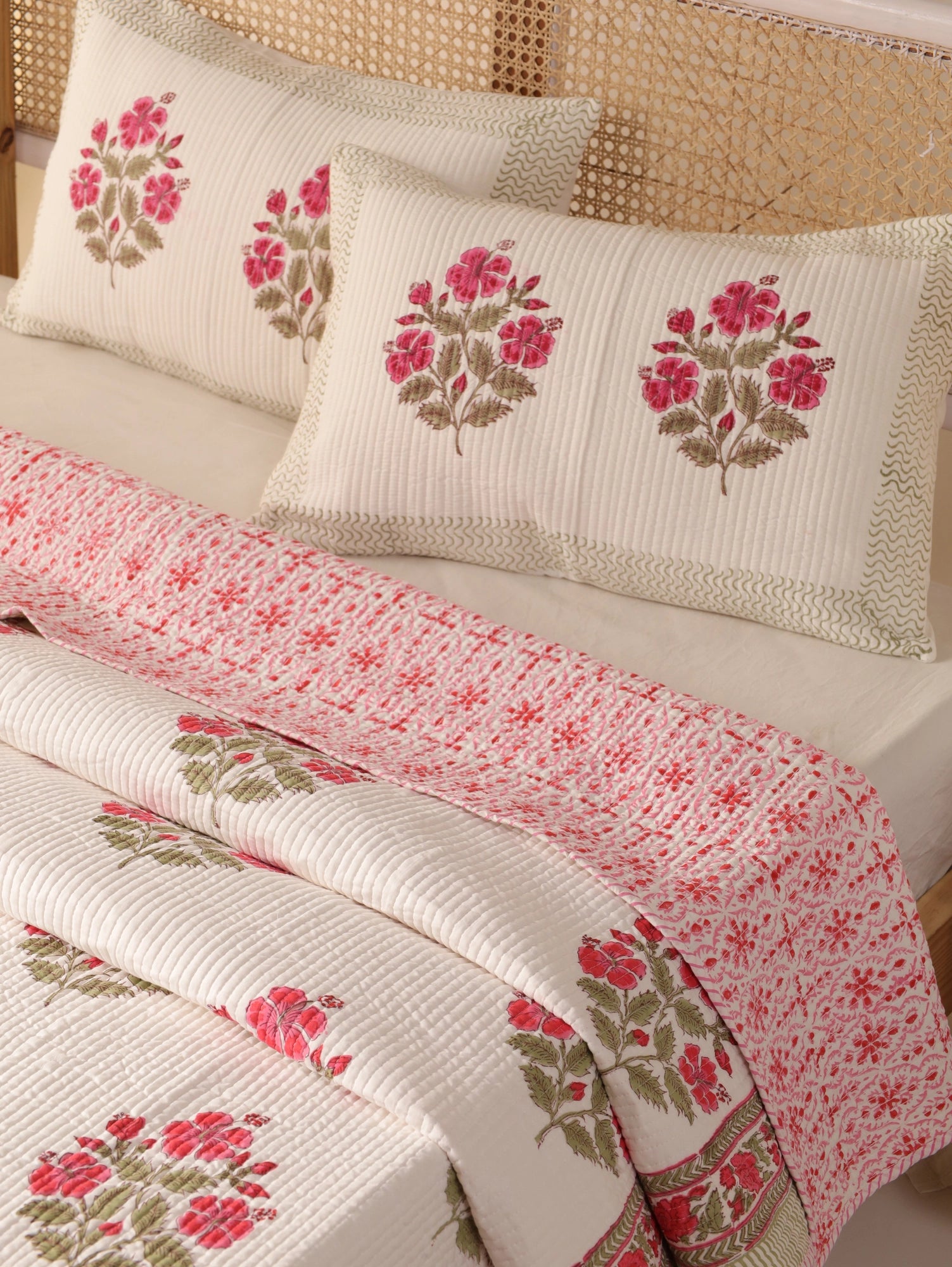Quilt with Pillow Cover Stamp Set Floral Cotton Quilted Double Soft Cozy Coverlet All Season Blanket - Image 5