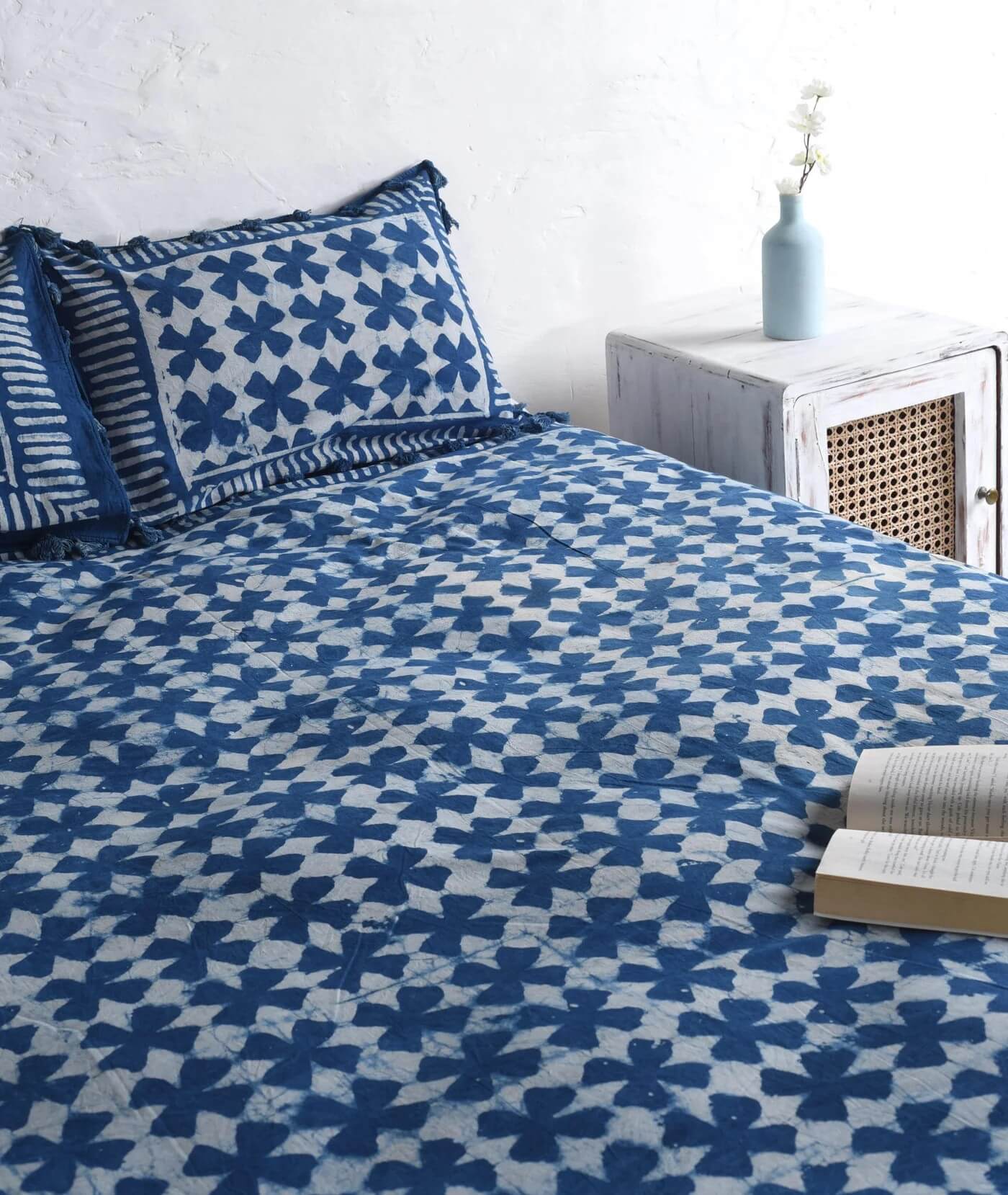 Boho Aesthetic Stone Washed Block Printed Bedsheet and Pillow Set Secondary image
