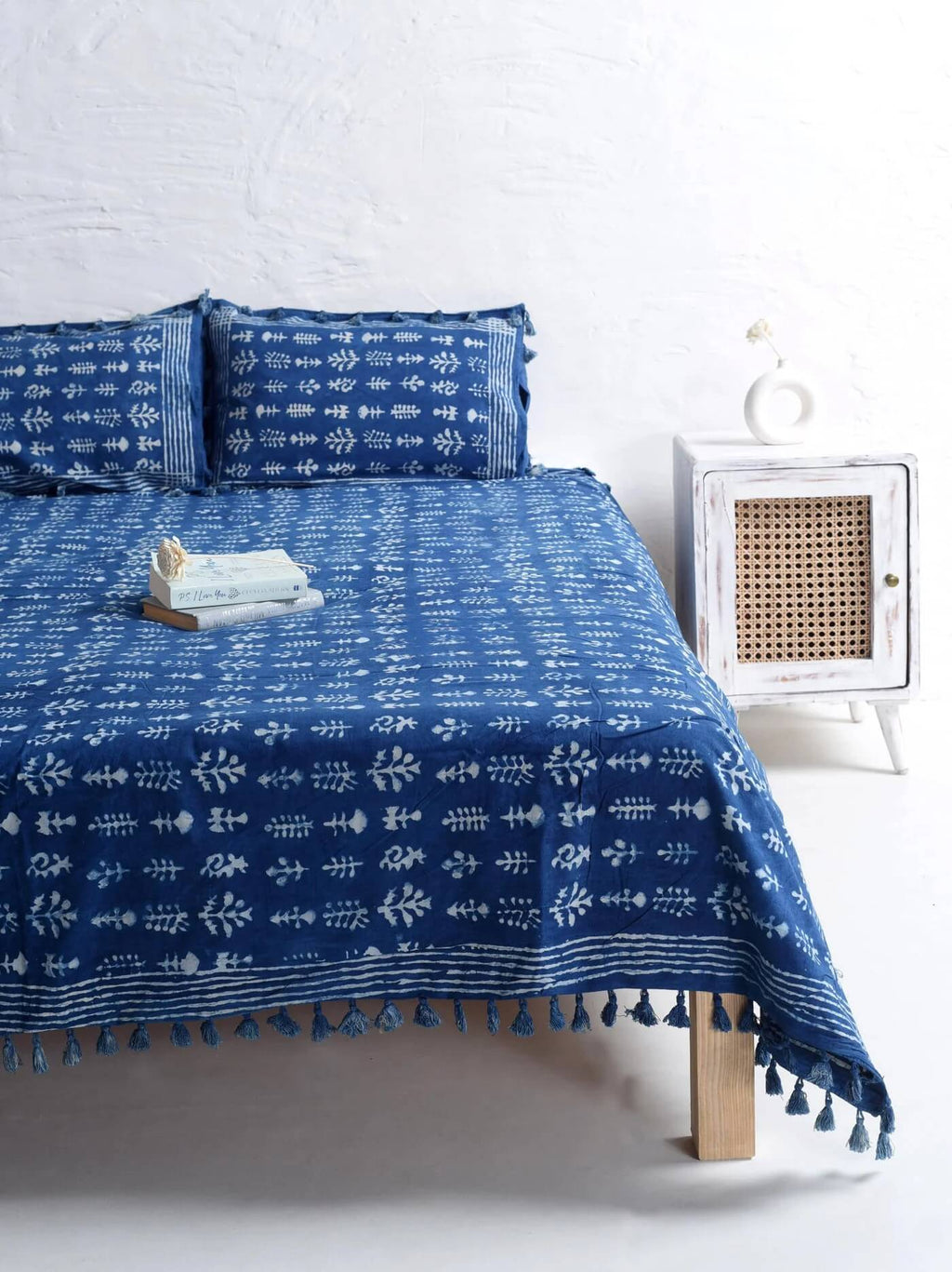 Designer Block Printed Bedsheet and Pillow Set