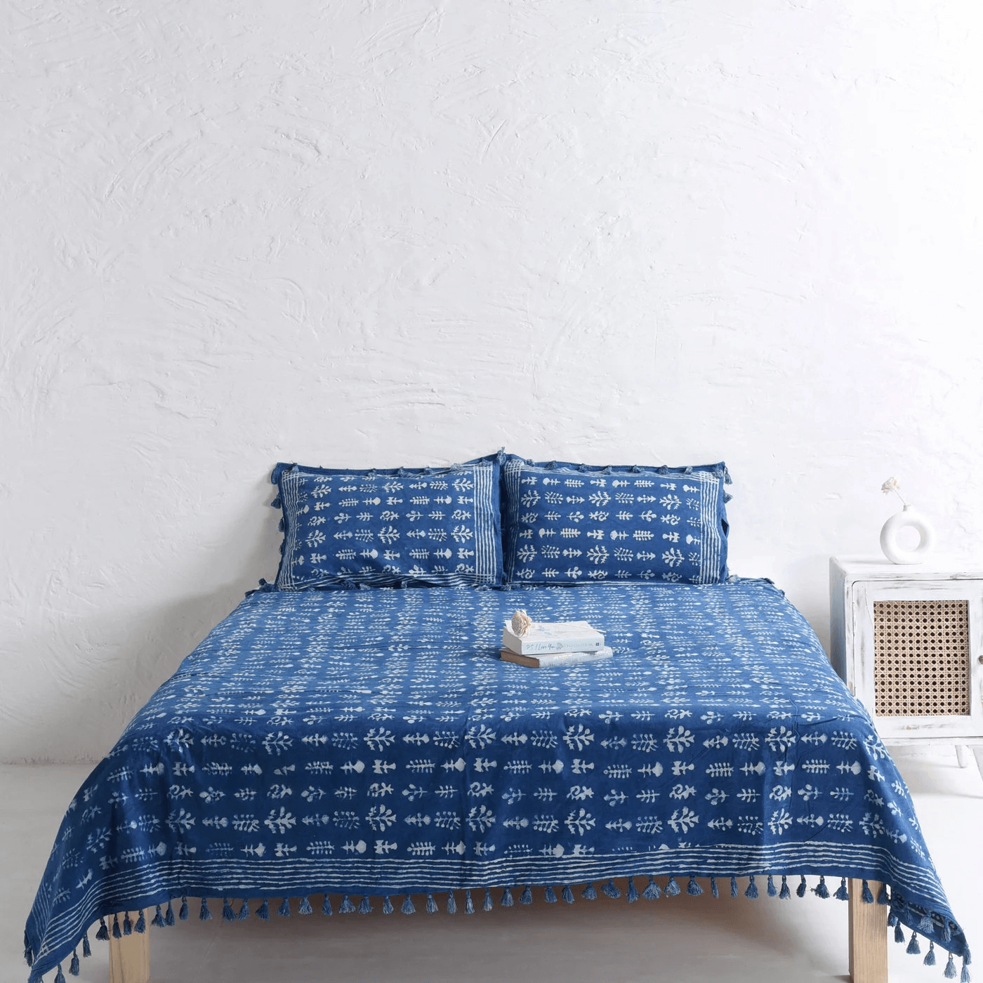 Designer Block Printed Bedsheet and Pillow Set