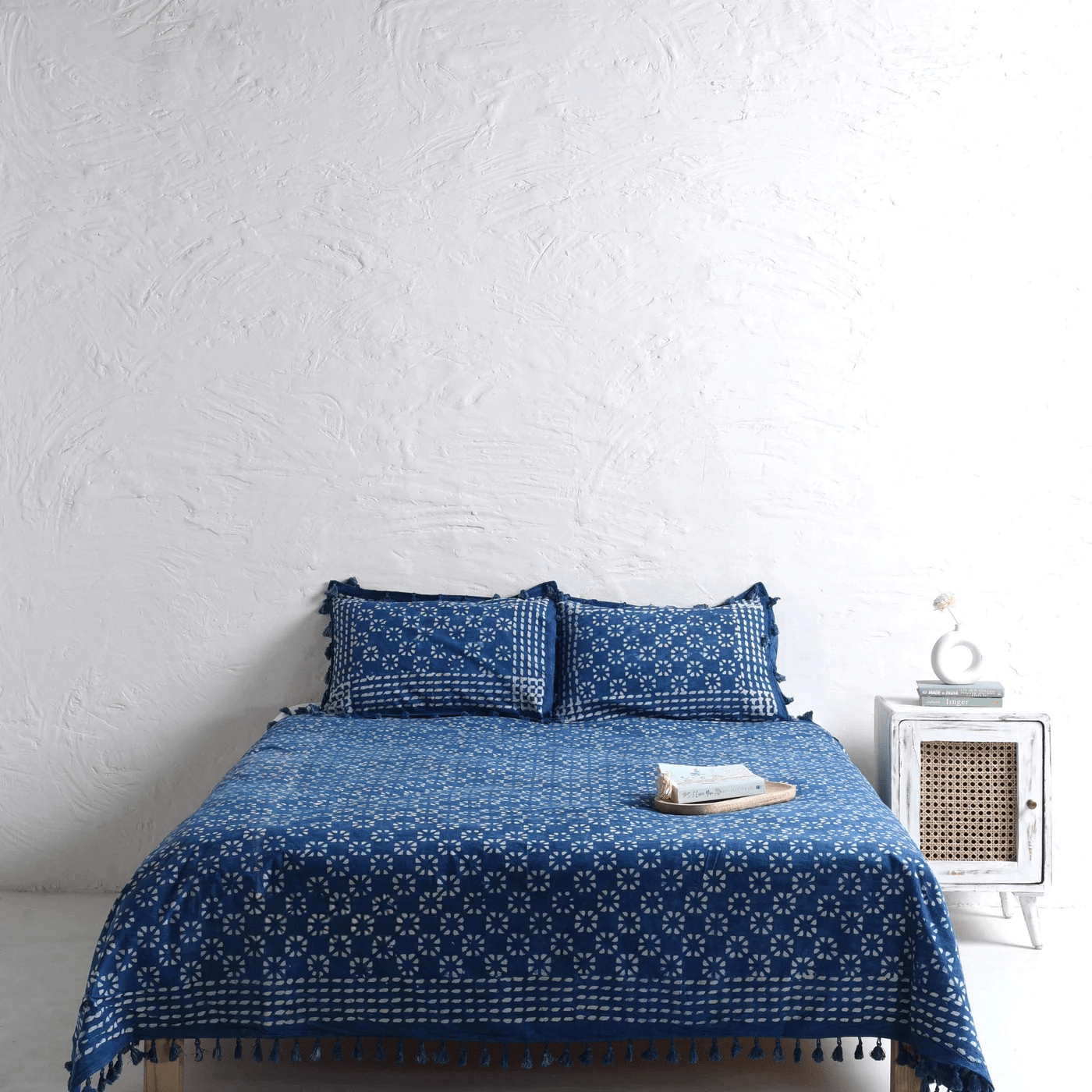 Flower Aesthetic Block Printed Bedsheet and Pillow Set Main image