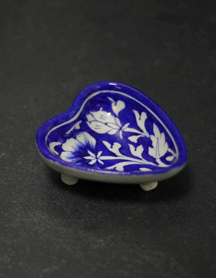 Handmade Heart-Shaped Blue Pottery Plate Set with Gift Box Secondary image