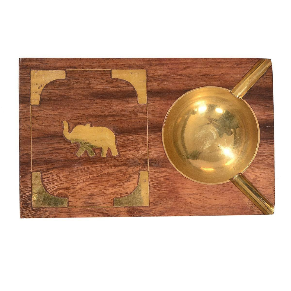 Wooden Ashtray With Lid Main image