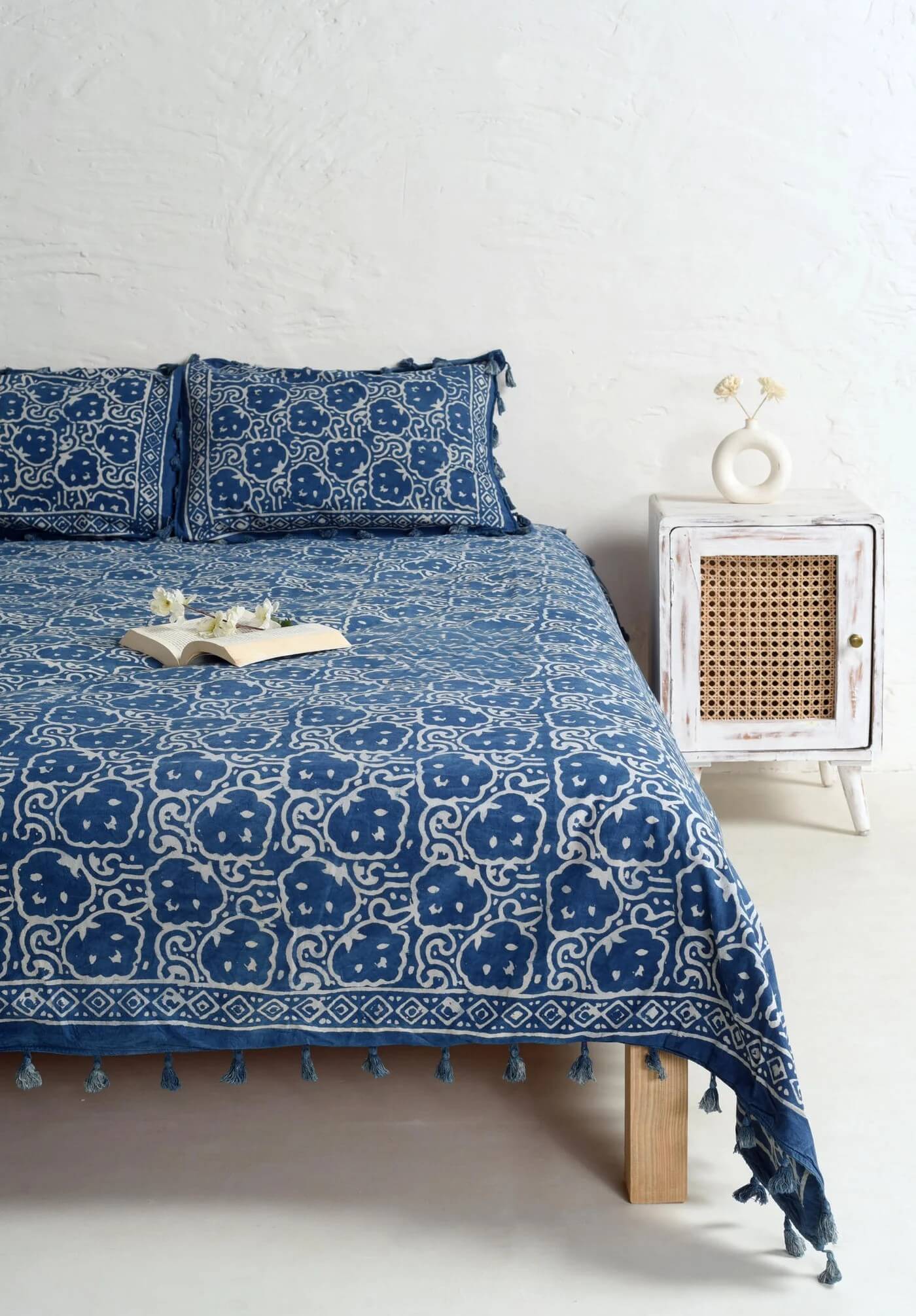 Indigo Hand Block Printed Bedsheet and Pillow Set Secondary image