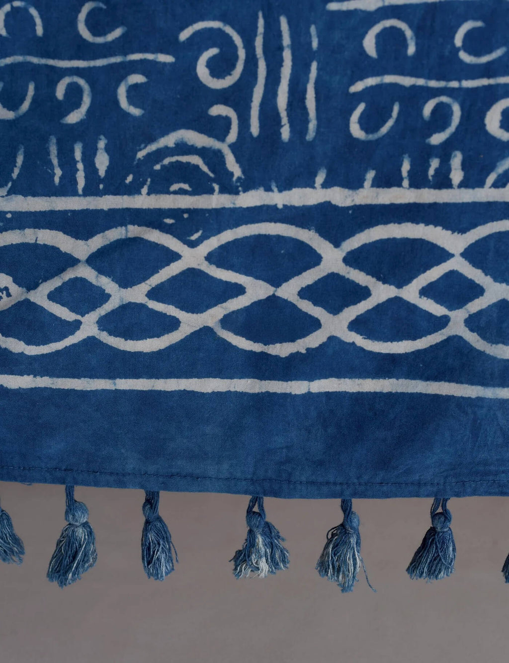 Nilaya Hand Block Printed Bedsheet and Pillow Set