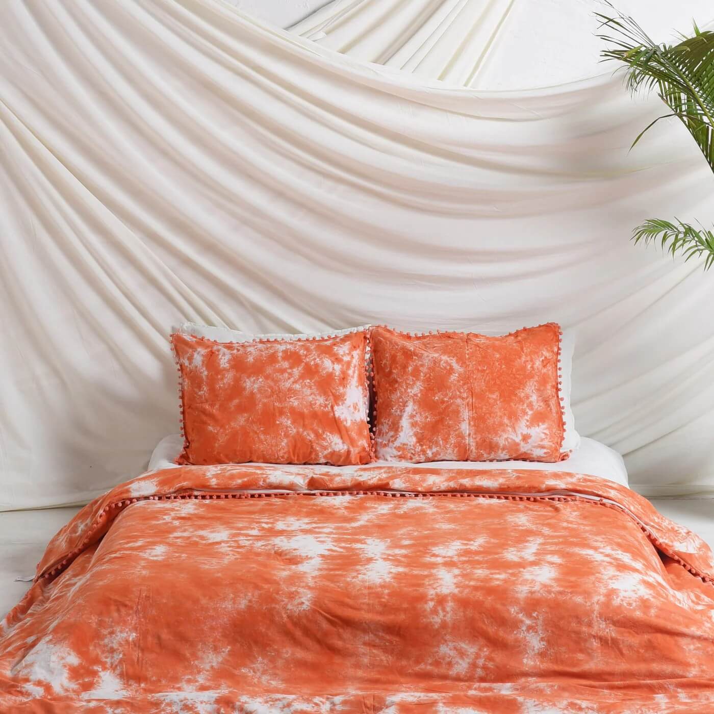 Orange and White Tie Dye Bedsheets with Pillow Covers Main image
