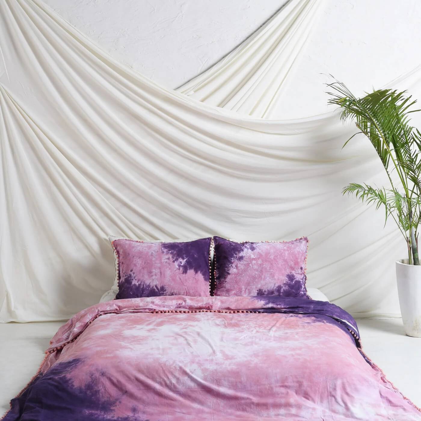 Pink and Purple Tie Dye Bedsheets with Pillow Covers Main image