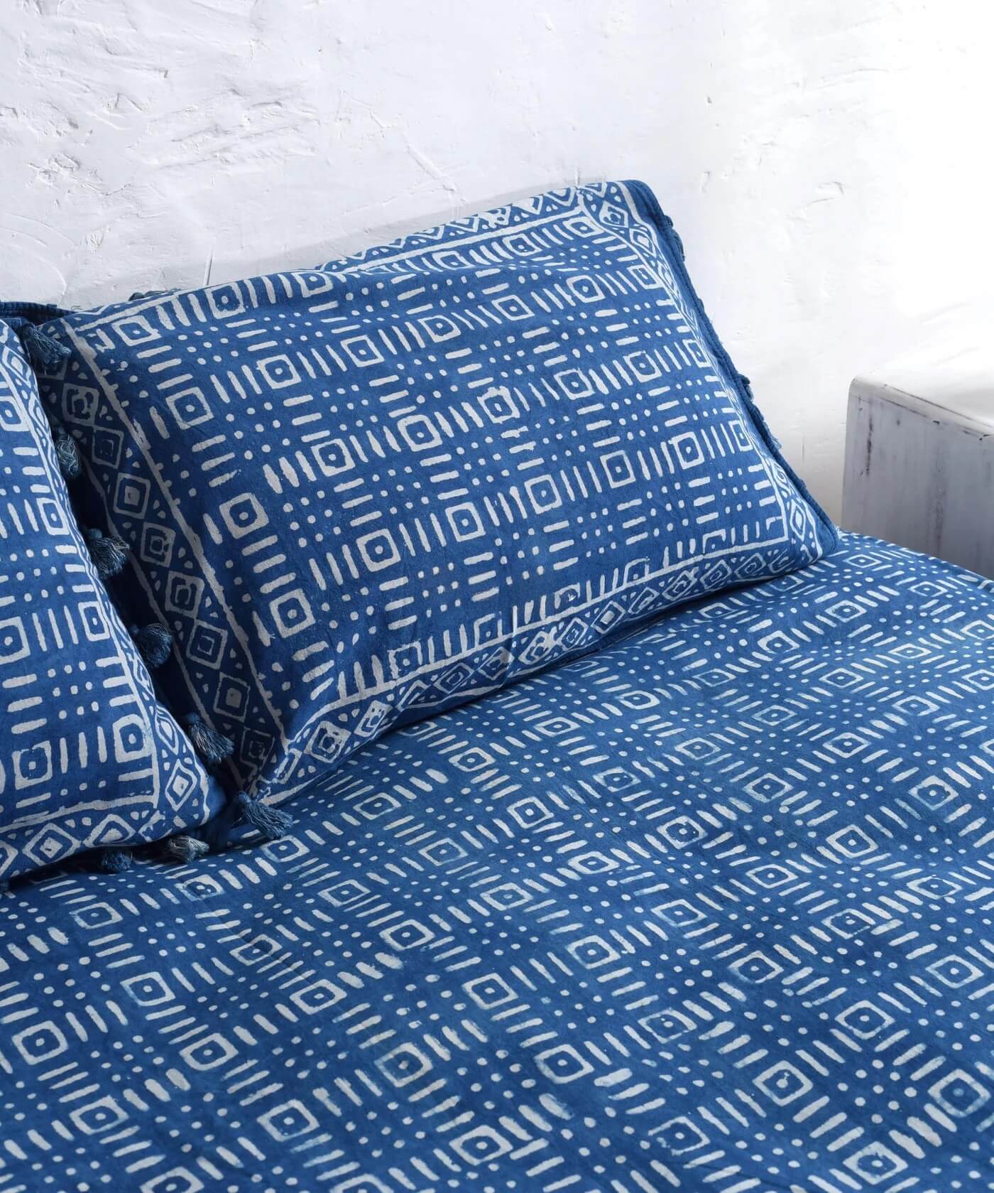 Premium Quality Block Printed Bedsheet and Pillow Set Secondary image