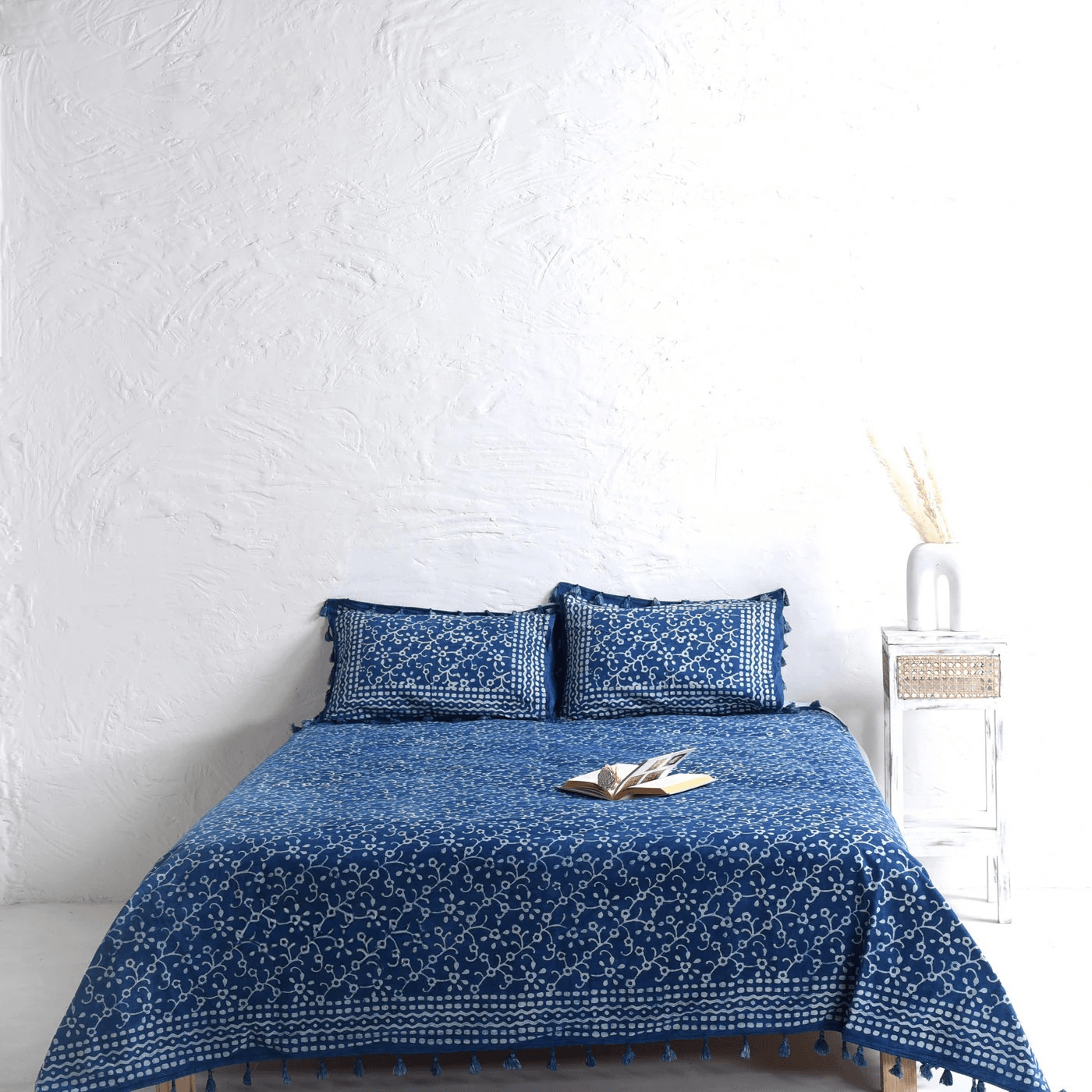 Stone Washed Luxury Block Printed Bedsheet and Pillow Set Main image