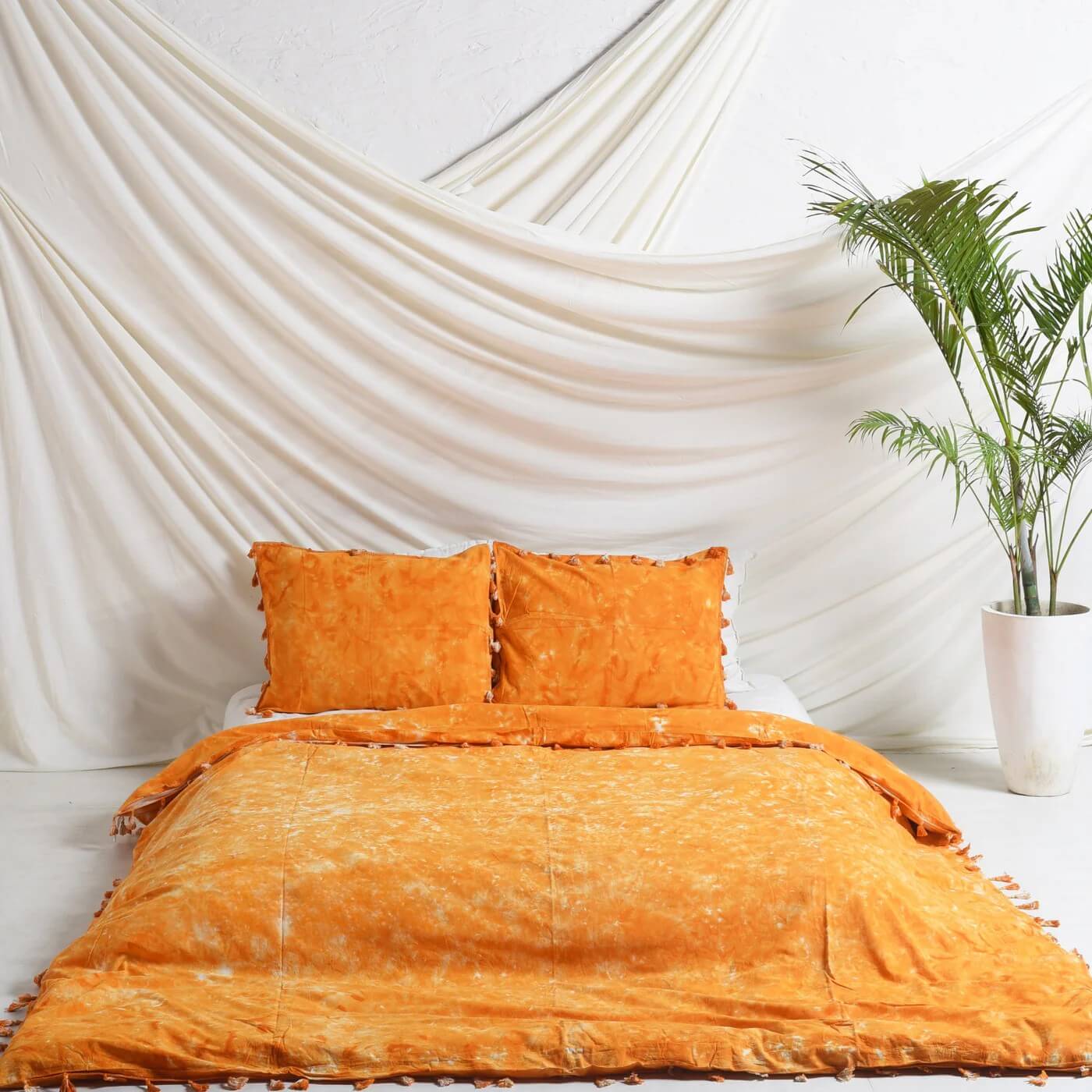 Turmeric Orange Tie Dye Bedsheets with Pillow Covers Main image