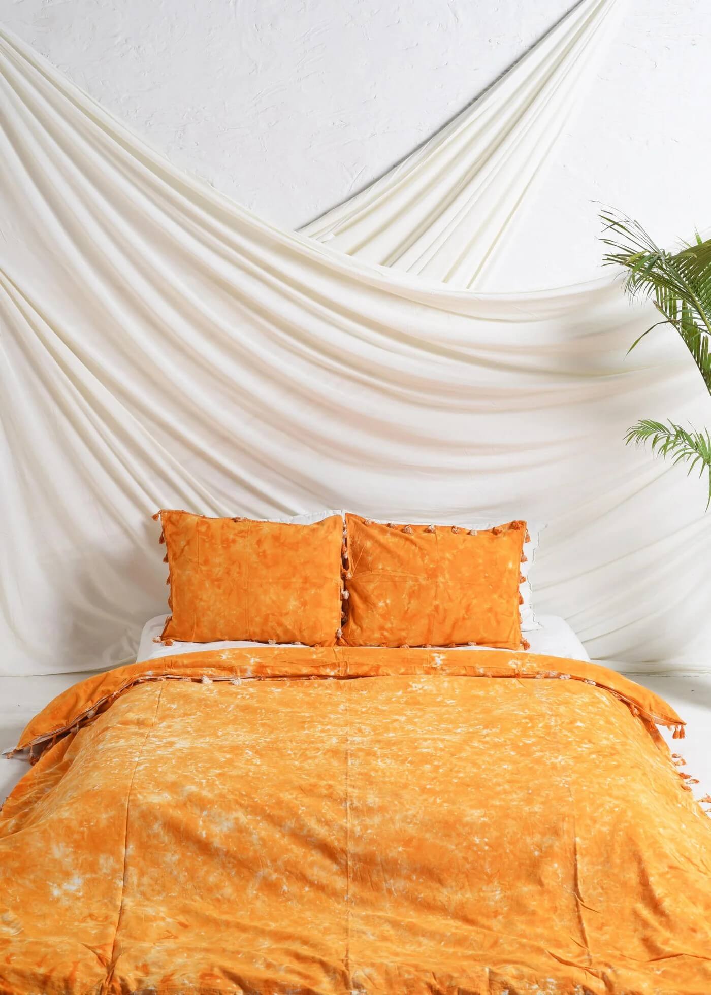 Turmeric Orange Tie Dye Bedsheets with Pillow Covers Secondary image
