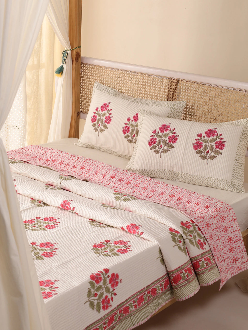 Quilt with Pillow Cover Stamp Set Floral Cotton Quilted Double Soft Cozy Coverlet All Season Blanket - Image 3