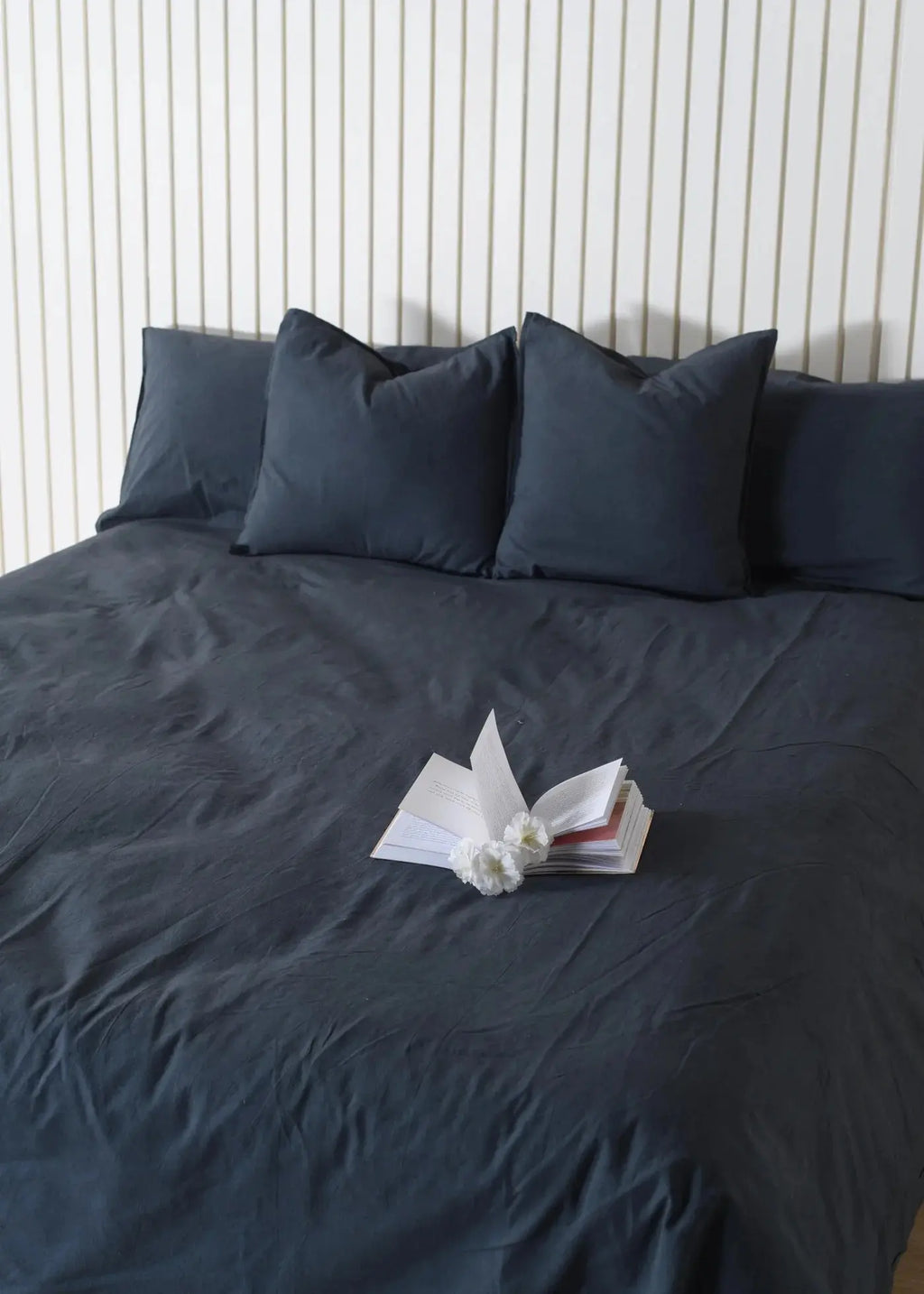 Deep Blue Linen Bedsheet with Pillow Covers