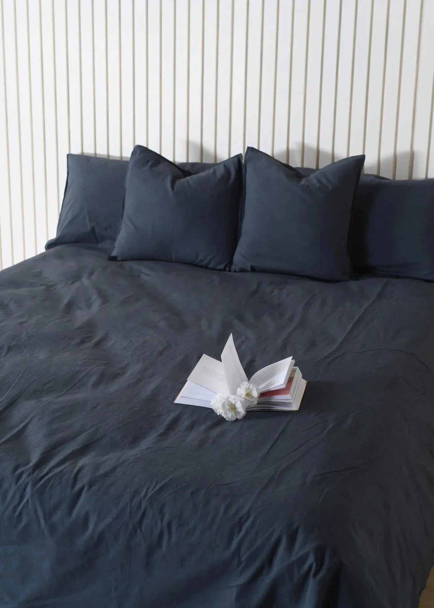 Deep Blue Linen Bedsheet with Pillow Covers