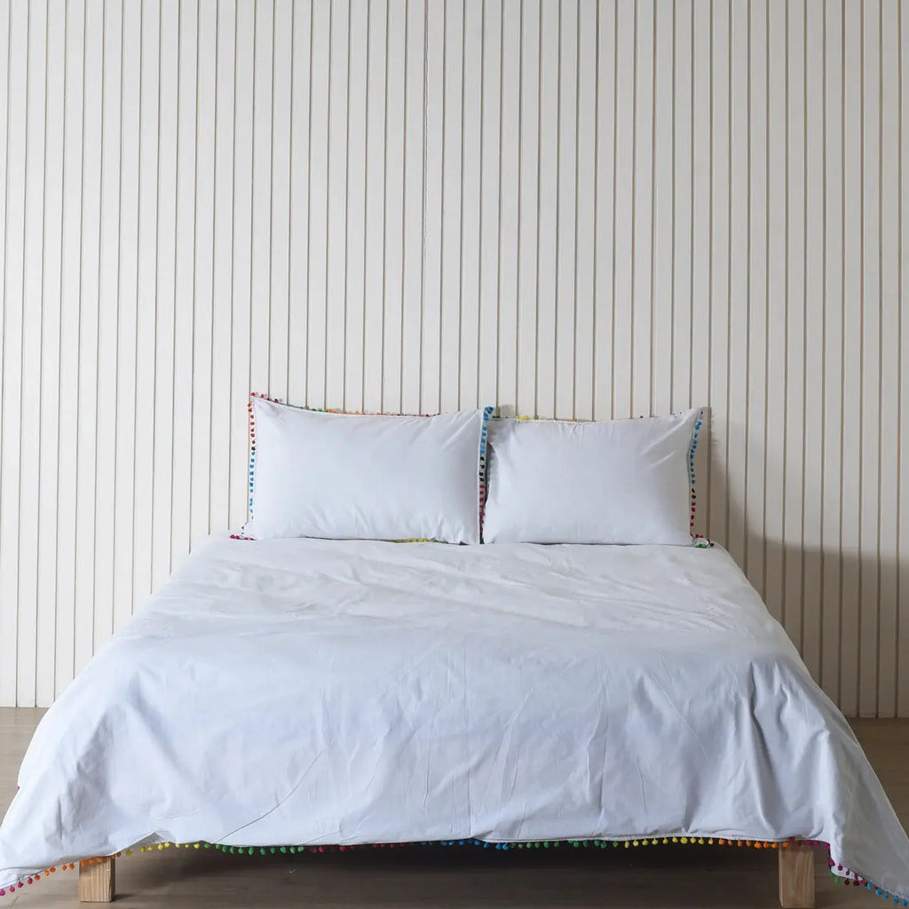 White Linen Bedsheet with Pillow Covers